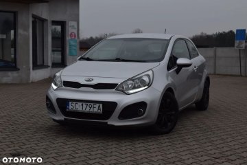 1.2 DOHC CVVT 85KM 3D LED Klimatronic Grzana kierownica Czujniki